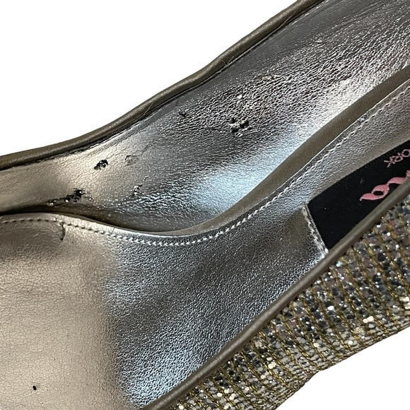 Nina Silver Glitter Fabric Leather Sole Stiletto Heel Slip On Pump Shoe Sz 8 - Picture 12 of 13